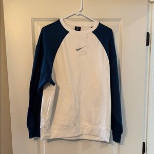 Nike White and Navy Raglan Crewneck Sweatshirt